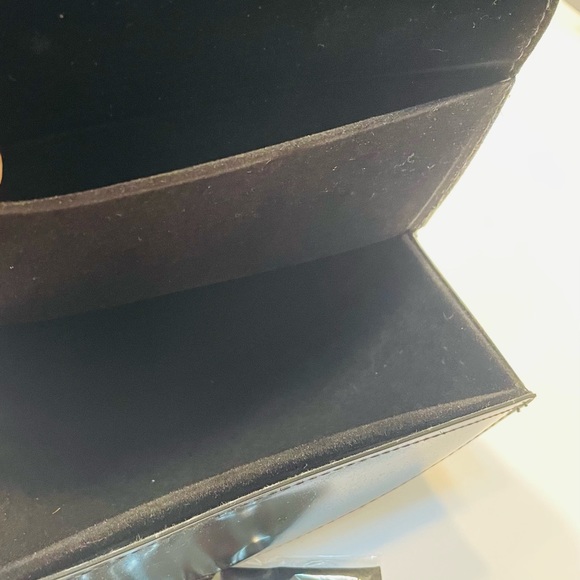 Marc by Marc Jacobs XL case - Picture 2 of 5